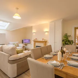 Center - 3 Minutes Walk To The Town Square Galway