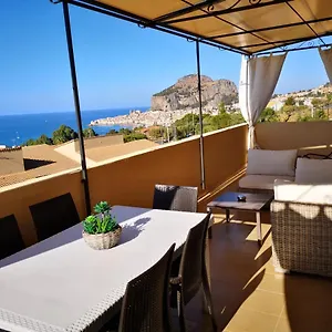 Bianco Di Mare , Cefalù Italia