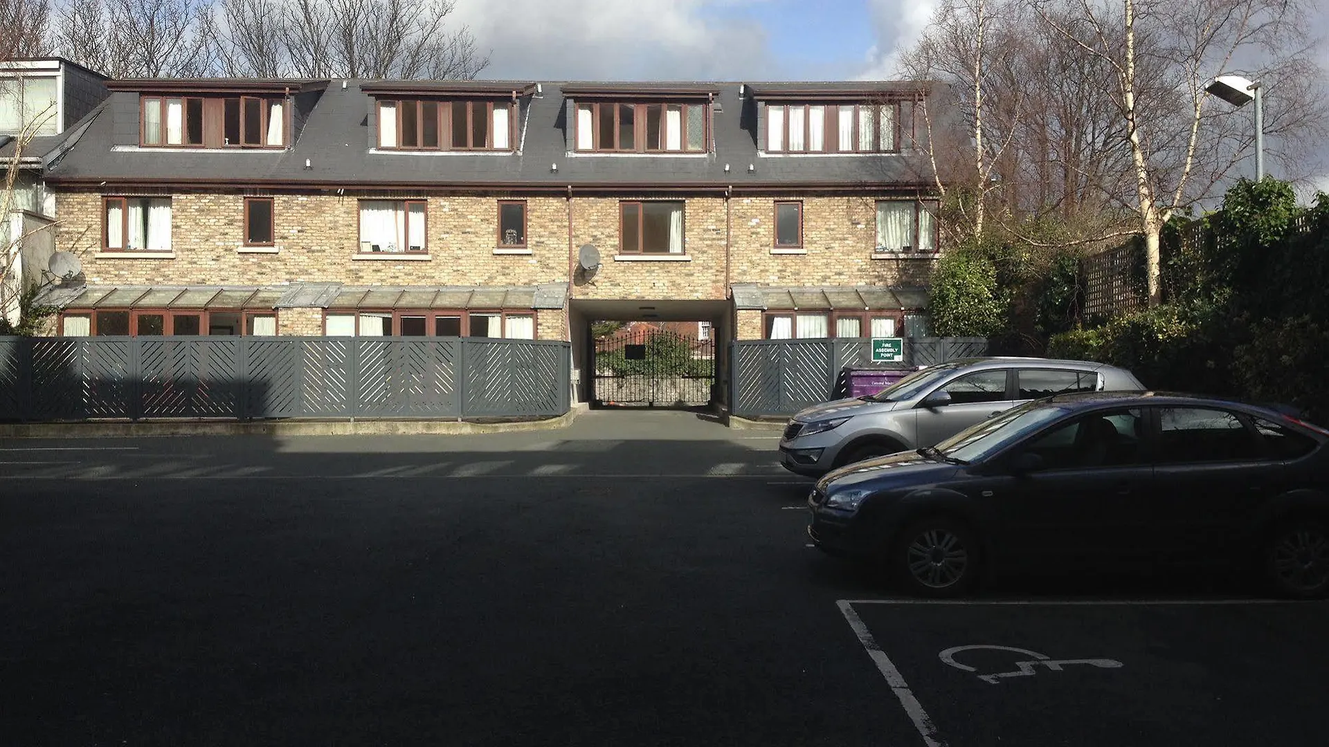 Pembroke Townhouse Otel Dublin 4*,